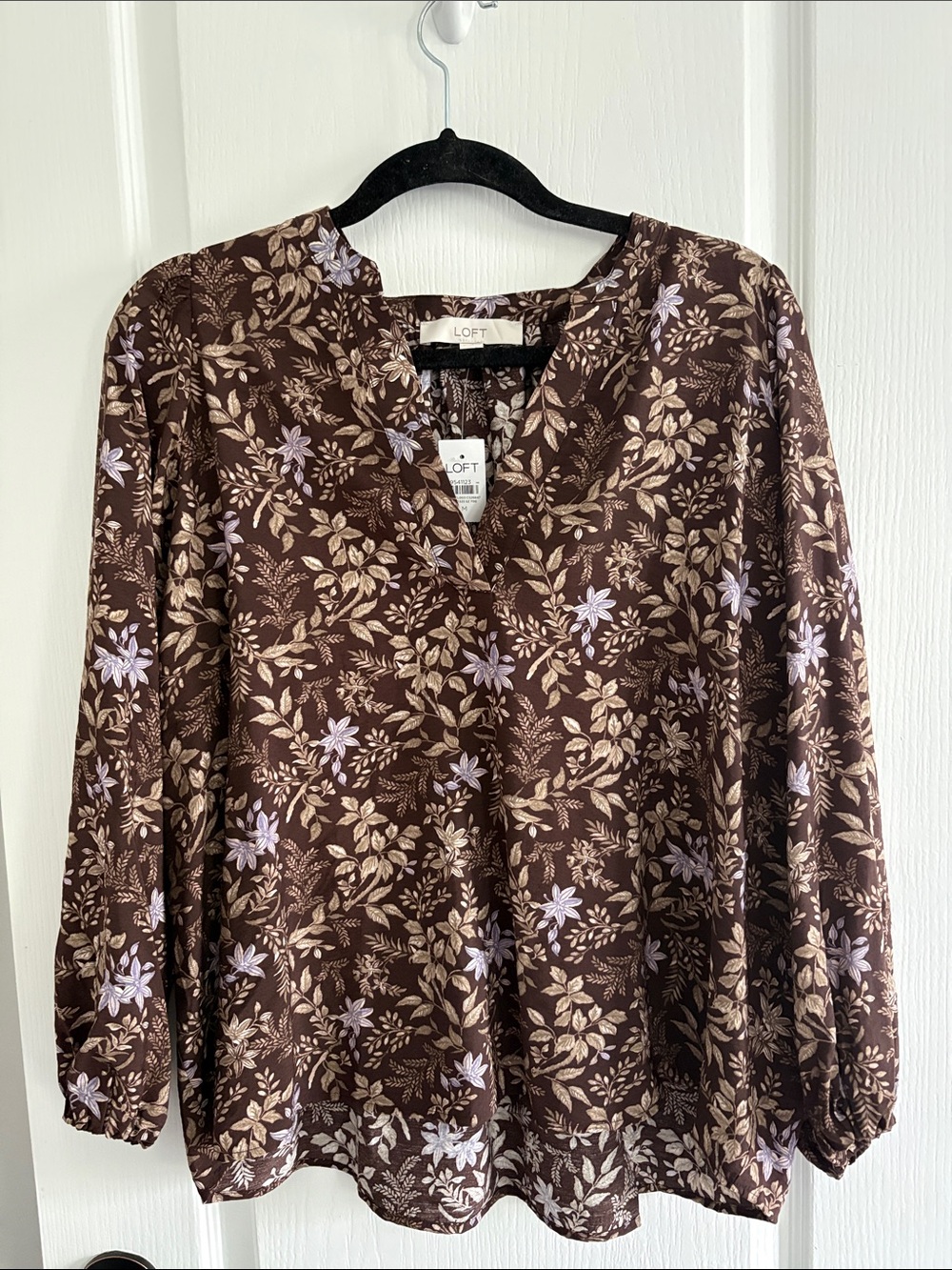 NWT LOFT Brown Floral V-Neck Women's Blouse